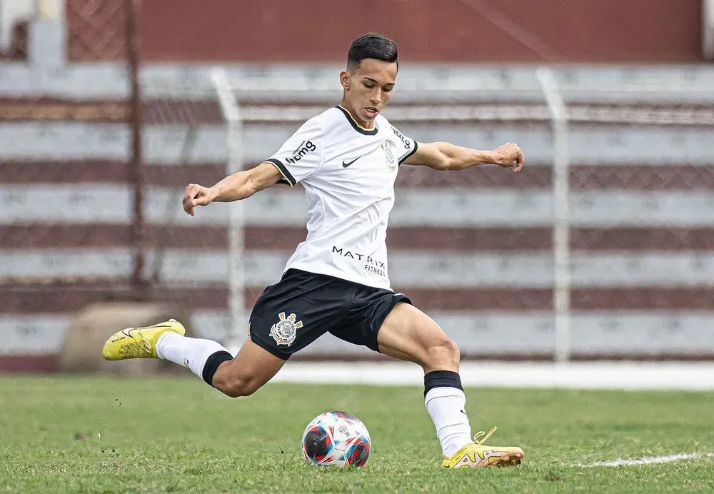 Guilherme Pellegrin é destaque das categorias de base do Corinthians. Foto: Reprodução / Instagram