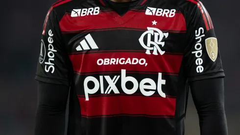 Samuel Lino jogador do Flamengo durante partida contra o Internacional no estadio Maracana pelo campeonato Copa Libertadores 2025. Foto: Jorge Rodrigues/AGIF
