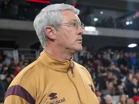 Athletico cede empate e torcida se divide sobre Odair Hellmann