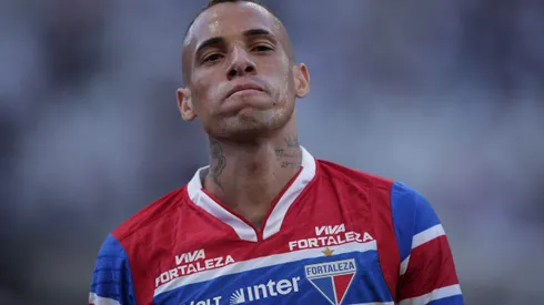 Breno Lopes durante confronto contra o Corinthians no Campeonato Brasileiro de 2025. Foto: Ettore Chiereguini/AGIF