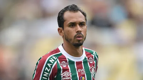 Torcida do Fluminense não aprovou entrada de Lima contra o Fortaleza