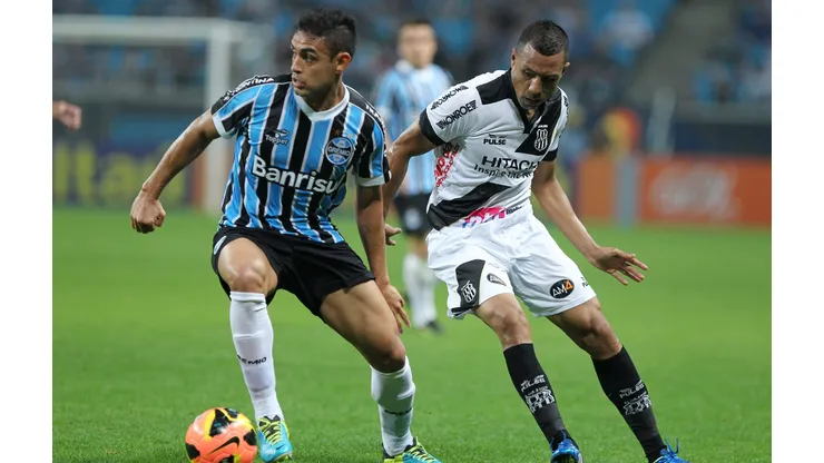 Werley, Ramirez. Gremio x Ponte Preta na Arena do Gremio. 31 de Agosto de 2013, Porto Alegre, Rio Grande do Sul, Brasil. Foto: Gustavo Granata/AGIF