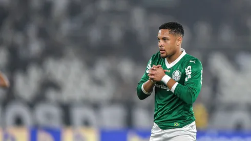 Vitor Roque em Botafogo x Palmeiras pelo Brasileirão 2025