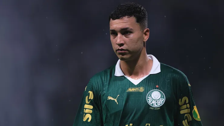 Thalys jogador do Palmeiras durante partida contra o Bragantino no estadio Arena Allianz Parque pelo campeonato Paulista 2025.