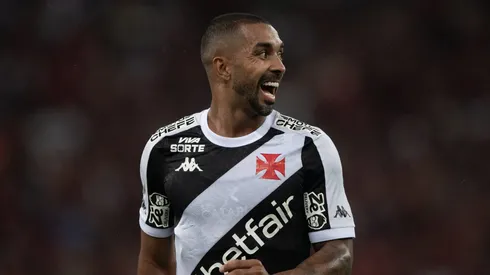 Paulo Henrique jogador do Vasco durante partida contra o Flamengo no estadio Maracana pelo campeonato Brasileiro A 2025. Foto: Thiago Ribeiro/AGIF