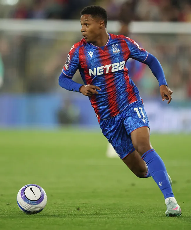 Matheus França, jogando no Crystal Palace em 2025 –  (Photo by Richard Pelham/Getty Images)