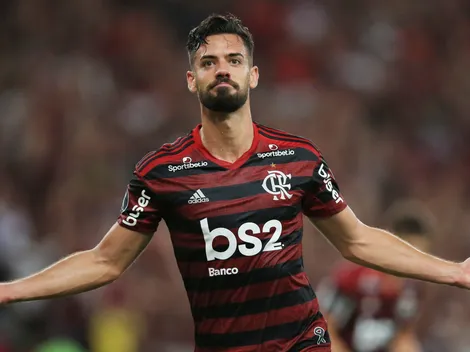 Botafogo quer Pablo Marí, ex-Flamengo, mas negócio é improvável
