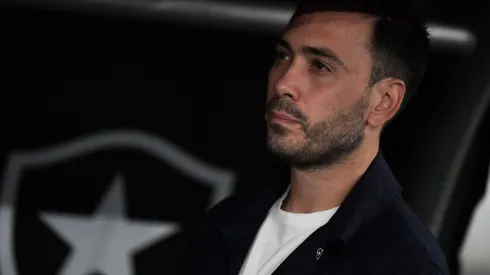RJ – RIO DE JANEIRO – 17/08/2025 – BRASILEIRO A 2025, BOTAFOGO X PALMEIRAS – Davide Ancelotti tecnico do Botafogo durante partida contra o Palmeiras no estadio Engenhao pelo campeonato Brasileiro A 2025. Foto: Thiago Ribeiro/AGIF
