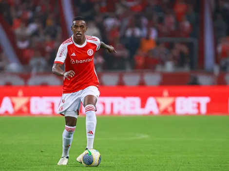 Robert Renan, ex-Corinthians, deve fechar com o Vasco