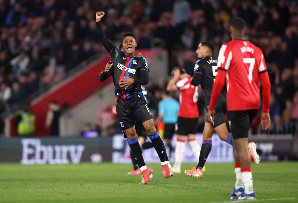 Matheus França comemora gol marcado pelo Crystal Palace. (Photo by Alex Pantling/Getty Images)