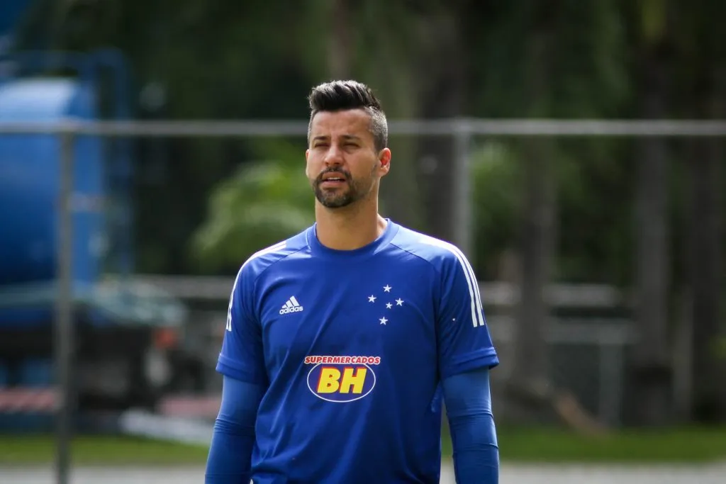 Fábio vestiu a camisa do Cruzeiro por 16 anos. Foto: Fernando Moreno/AGIF