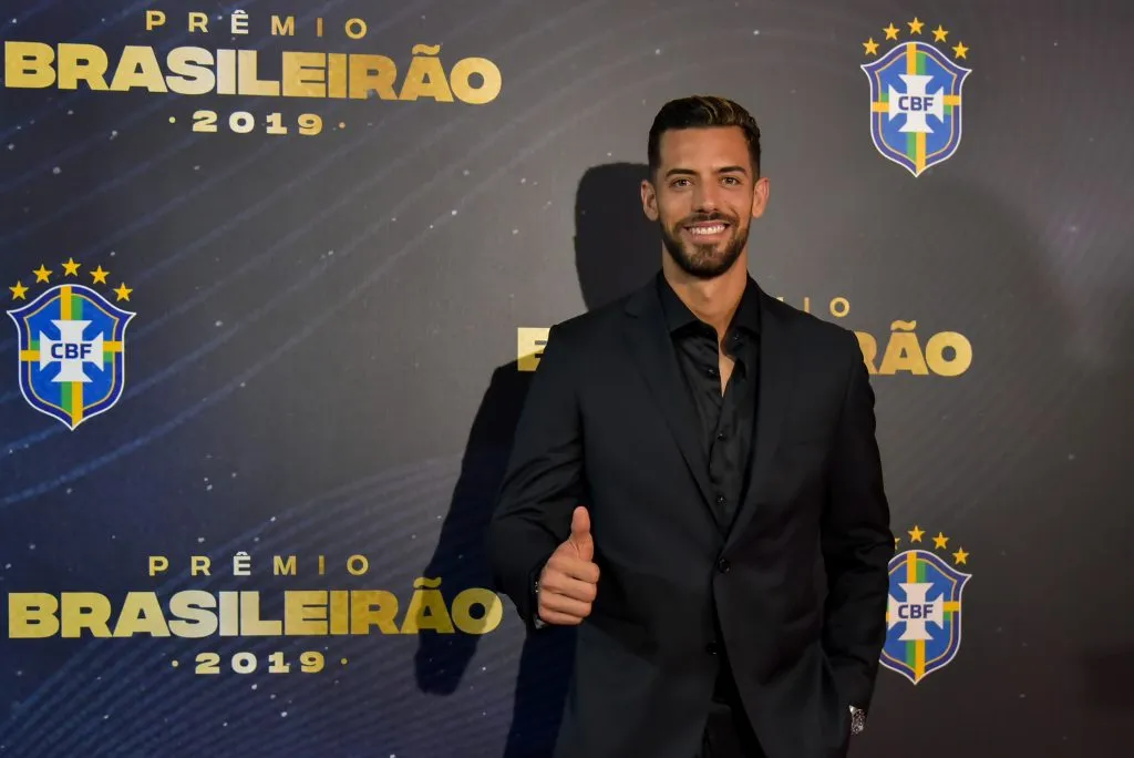 Pablo Mari jogador do Flamengo, durante a cerimonia de entrega do Premio Brasileirao 2019, promovida pela CBF, para premiar os melhores de cada posicao do Campeonato Brasileiro 2019, realizado no Armazem 2, Centro do Rio de Janeiro. Foto: Thiago Ribeiro/AGIF