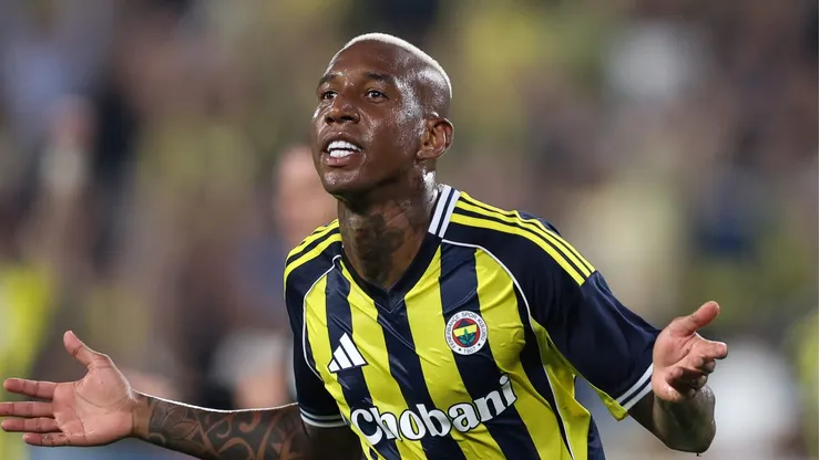 Anderson Talisca pelo Fenerbahçe. (Photo by Ahmad Mora/Getty Images)
