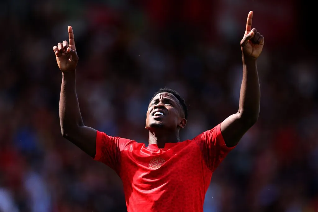 Luis Sinisterra em campo pelo Bournemouth. Foto: Dan Istitene/Getty Images