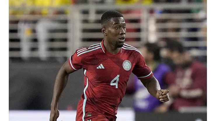 Carlos Cuesta em ação pela seleção da Colômbia. Foto: Thearon W. Henderson/Getty Images