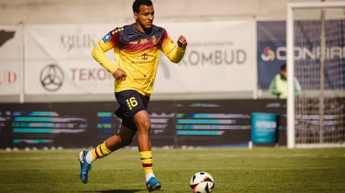 Luizão em treino pelo Pogon, da Polõnia, durante a temporada 2024/25 - Foto: Site oficial Pogon