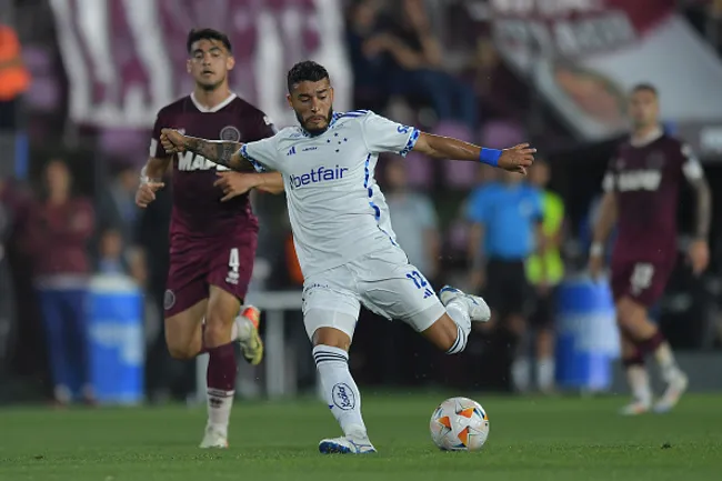 Lateral da Raposa foi desfalque no último jogo por problema no quadril