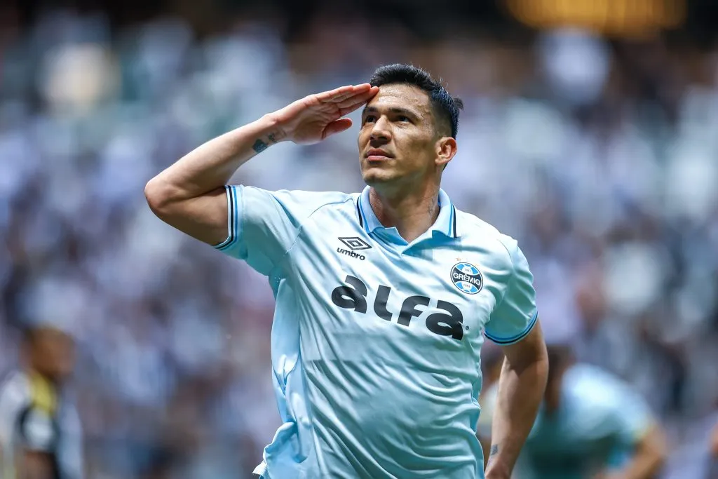 Balbuena comemora gol pelo Grêmio. FOTO: LUCAS UEBEL/GREMIO FBPA