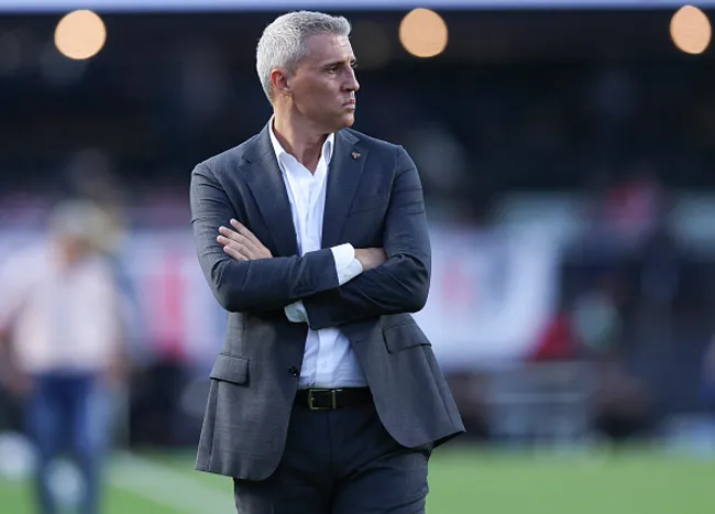 Hernán Crespo comandando o São Paulo (Photo by Alexandre Schneider/Getty Images)