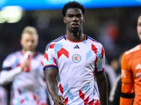 Athletico acerta contratação do zagueiro Carlos Terán