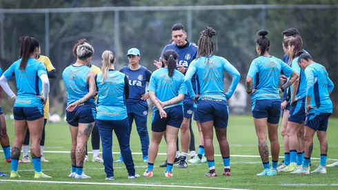 Grêmio faz preparação intensa para o Grenal (Reprodução/Caroline Motta/Grêmio)