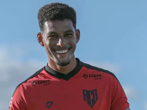Botafogo recebe resposta do Atlético-GO, após terceira proposta feita por Alix Vinicius