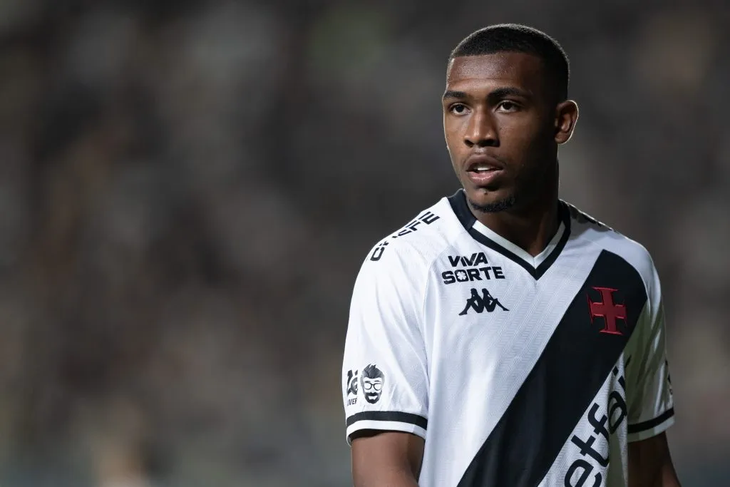 RJ – RIO DE JANEIRO – 07/08/2025 – COPA DO BRASIL 2025, VASCO X CSA – Rayan jogador do Vasco durante partida contra o CSA no estadio Sao Januario pelo campeonato Copa Do Brasil 2025. Foto: Jorge Rodrigues/AGIF