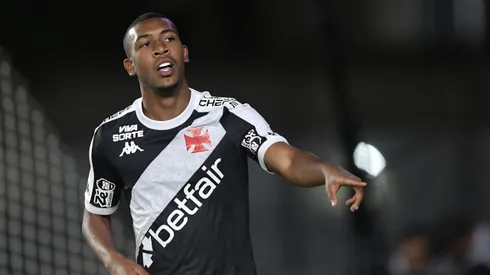 RJ - RIO DE JANEIRO - 31/05/2025 - BRASILEIRO A 2025, VASCO X BRAGANTINO - Rayan jogador do Vasco durante partida contra o Bragantino no estadio Sao Januario pelo campeonato Brasileiro A 2025. Foto: Thiago Ribeiro/AGIF