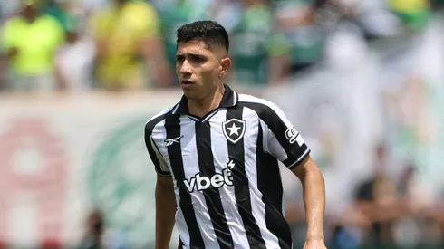 Savarino virou assunto no Botafogo após eliminação.