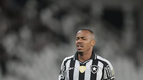 Marlon Freitas jogador do Botafogo durante partida contra o LDU no estadio Engenhao pelo campeonato Copa Libertadores 2025. Foto: Thiago Ribeiro/AGIF