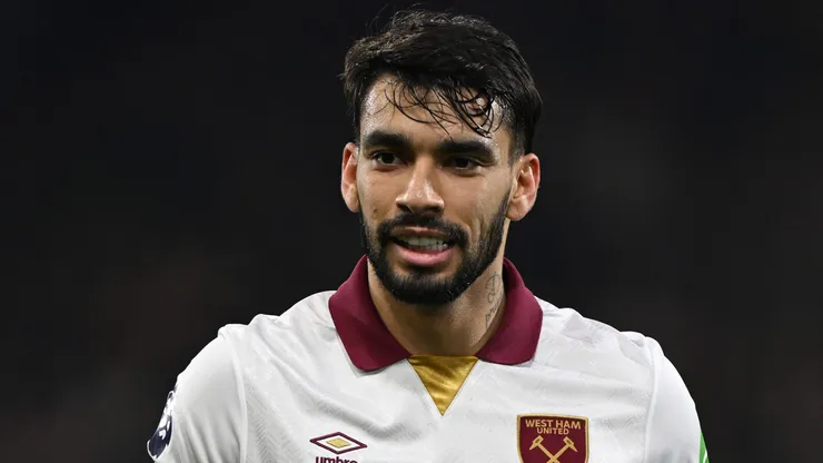 Lucas Paquetá em partida pelo West Ham. (Photo by Mike Hewitt/Getty Images)