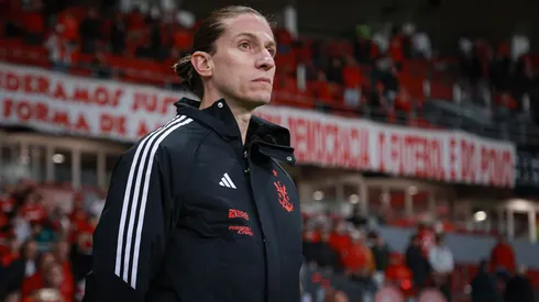 Filipe Luís, técnico da equipe principal do Flamengo. Foto: Maxi Franzoi/AGIF