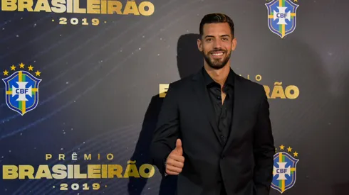 RJ – Rio de Janeiro – 09/12/2019 – Premio Brasileirao 2019 – Pablo Mari jogador do Flamengo, durante a cerimonia de entrega do Premio Brasileirao 2019, promovida pela CBF, para premiar os melhores de cada posicao do Campeonato Brasileiro 2019, realizado no Armazem 2, Centro do Rio de Janeiro. Foto: Thiago Ribeiro/AGIF