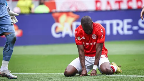 BA – PORTO ALEGRE – 22/10/2023 – BRASILEIRO A 2023, INTERNACIONAL X SANTOS – Enner Valencia jogador do Internacional lamenta durante partida contra o Santos no estadio Beira-Rio pelo campeonato Brasileiro A 2023. Foto: Maxi Franzoi/AGIF