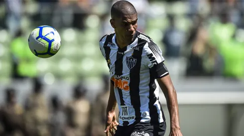BELO HORIZONTE, BRAZIL – AUGUST 24: Leonardo Silva #3 of Atletico MG controls the ball during a match between Atletico MG and Bahia as part of Brasileirao Series A 2019 at Independencia stadium on August 24, 2019 in Belo Horizonte, Brazil. (Photo by Pedro Vilela/Getty Images)