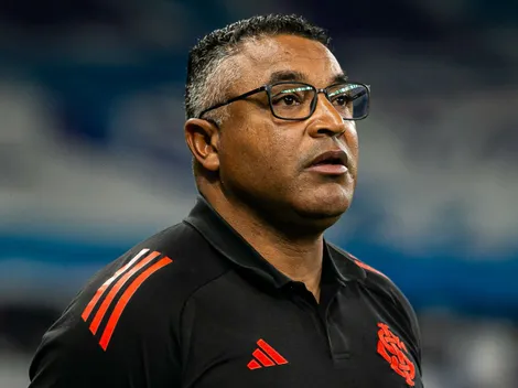 Torcida do Internacional exige saída de Roger Machado