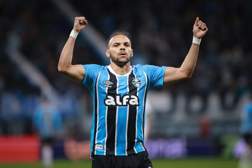 Martin Braithwaite não jogará mais em 2025 – Foto: Maxi Franzoi/AGIF.