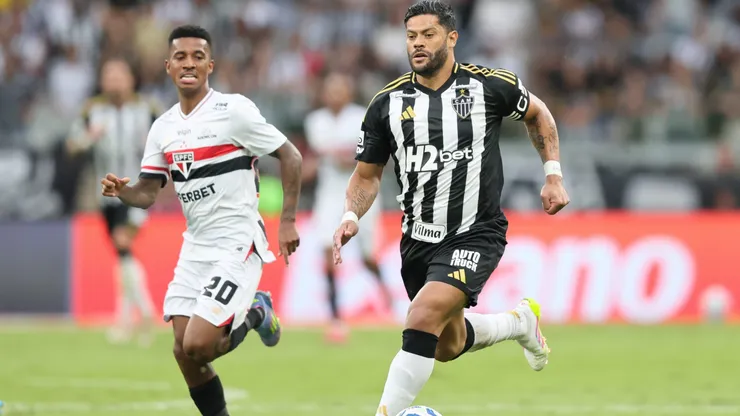 SP - BELO HORIZONTE - 06/04/2025 - BRASILEIRO A 2025, ATLETICO-MG X SAO PAULO - Hulk jogador do Atletico-MG durante partida contra o Sao Paulo no estadio Mineirao pelo campeonato Brasileiro A 2025. Foto: Gilson Lobo/AGIF