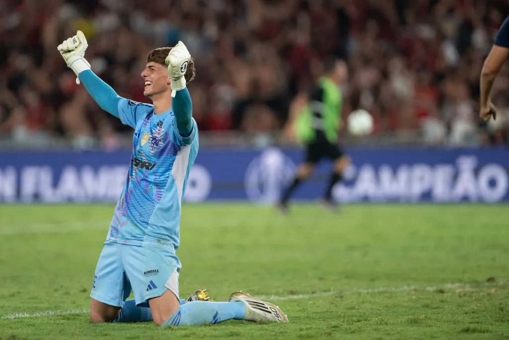 Leo Nannetti goleiro do Flamengo durante partida contra o Barcelona no estadio Maracana pelo campeonato COPA INTERCONTINENTAL SUB-20 2025. Foto: Jorge Rodrigues/AGIF
