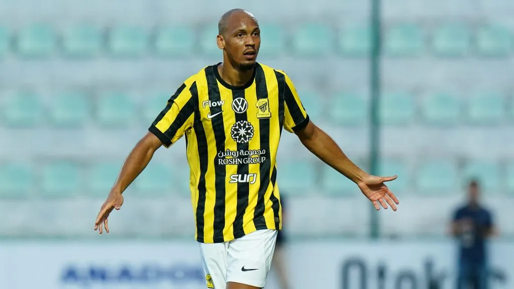 Torcida do São Paulo pede contratação de Fabinho (Photo by Gualter Fatia/Getty Images)