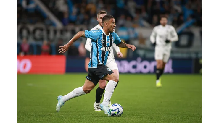 RS - PORTO ALEGRE - 23/08/2025 - BRASILEIRO A 2025, GREMIO X CEARA - Marcos Rocha jogador do Gremio durante partida contra o Ceara no estadio Arena do Gremio pelo campeonato Brasileiro A 2025. Foto: Maxi Franzoi/AGIF