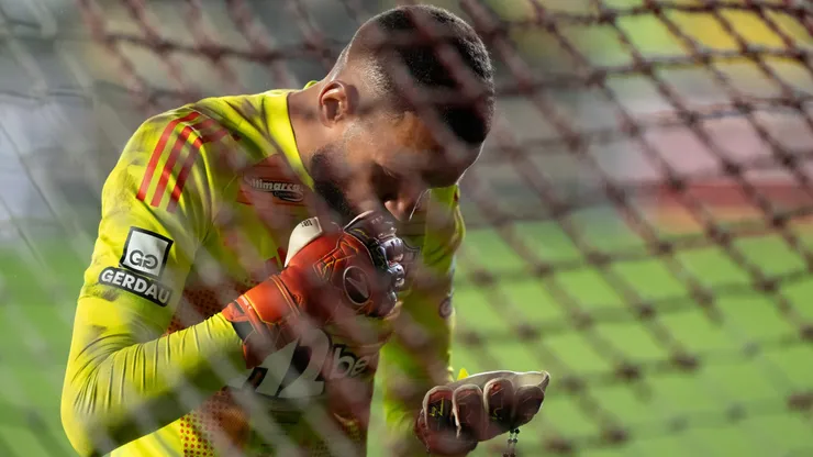 RJ - RIO DE JANEIRO - 10/08/2025 - BRASILEIRO A 2025, VASCO X ATLETICO-MG - Everson goleiro do Atletico-MG durante partida contra o Vasco no estadio Sao Januario pelo campeonato Brasileiro A 2025. Foto: Jorge Rodrigues/AGIF
