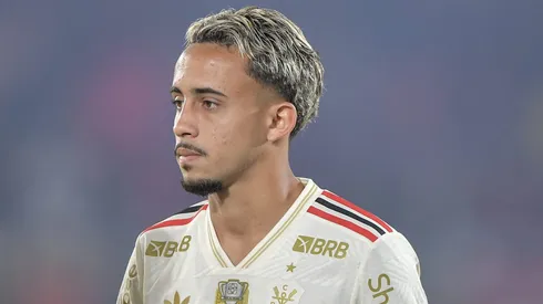 RJ - RIO DE JANEIRO - 31/07/2025 - COPA DO BRASIL 2025, FLAMENGO X ATLETICO-MG - Matheus Goncalves jogador do Flamengo durante partida contra o Atletico-MG no estadio Maracana pelo campeonato Copa Do Brasil 2025. Foto: Thiago Ribeiro/AGIF
