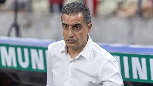 Renato Paiva tecnico do Fortaleza durante partida contra o Mirassol no estadio Arena Castelao pelo campeonato Brasileiro A 2025. Foto: Lucas Emanuel/AGIF