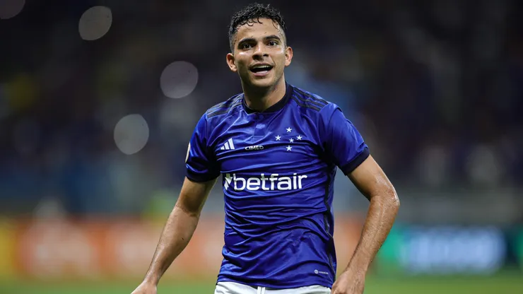 Bruno Rodrigues jogador do Cruzeiro comemora seu gol durante partida contra o Bahia no estadio Mineirao pelo campeonato Brasileiro A 2023.