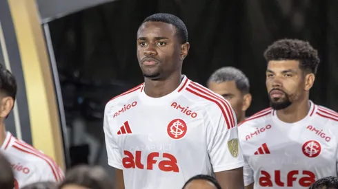 RJ – RIO DE JANEIRO – 13/08/2025 – COPA LIBERTADORES 2025, FLAMENGO X INTERNACIONAL – Ricardo Mathias jogador do Internacional durante partida contra o Flamengo no estadio Maracana pelo campeonato Copa Libertadores 2025. Foto: Lucas Gabriel Cardoso/AGIF