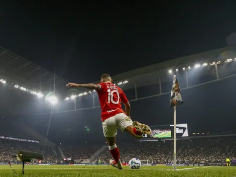 Internacional encaminha renovação com o meia Alan Patrick até 2027