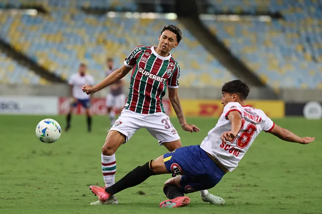 Isaque, atuando pelo Fluminense – (Photo by Wagner Meier/Getty Images)