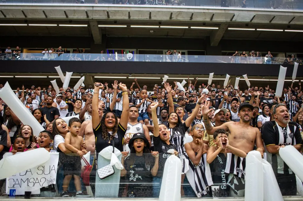 MG – BELO HORIZONTE – 12/11/2023 – BRASILEIRO A 2023, ATLETICO-MG X GOIAS – Torcida do Atletico-MG durante partida contra Goias no estadio Arena MRV pelo campeonato Brasileiro A 2023. Foto: Fernando Moreno/AGIF