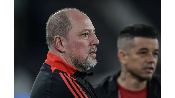 RJ - RIO DE JANEIRO - 11/05/2025 - BRASILEIRO A 2025, BOTAFOGO X INTERNACIONAL - Alessandro Barcellos presidente do Internacional durante partida contra o Botafogo no estadio Engenhao pelo campeonato Brasileiro A 2025. Foto: Thiago Ribeiro/AGIF